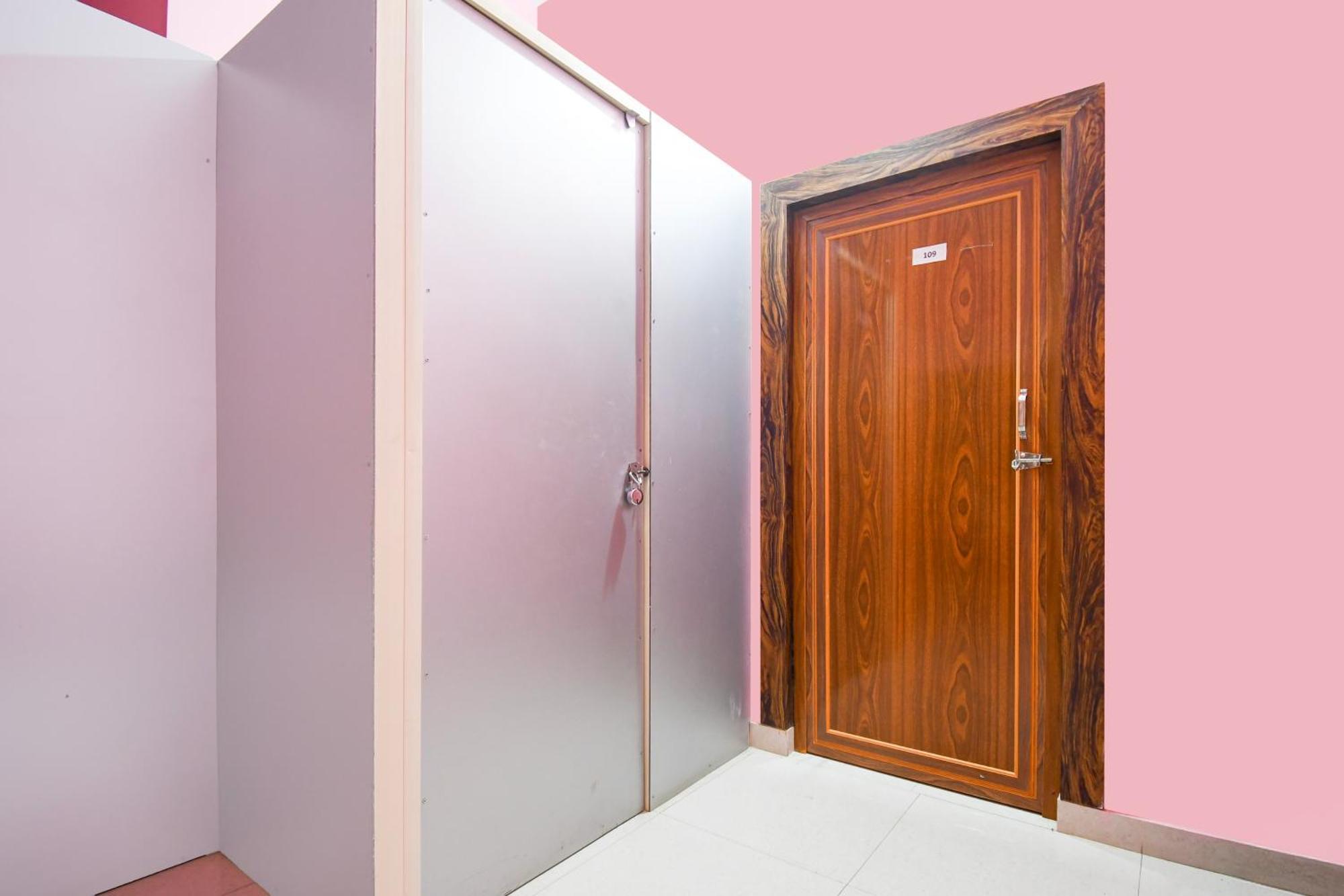 Hotel O Moon Guest House 부바네스 외부 사진