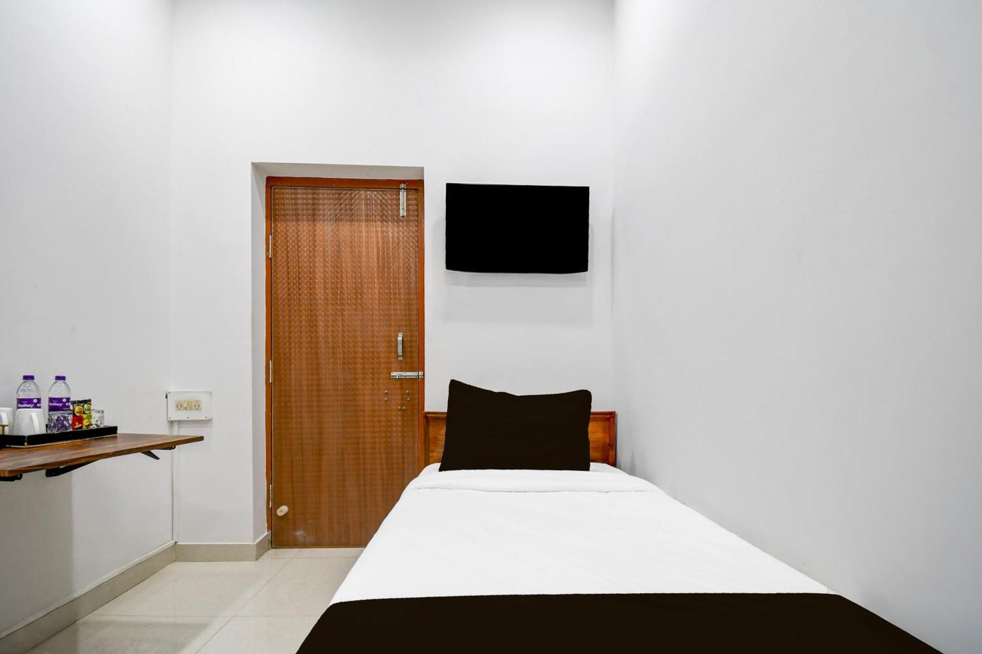 Hotel O Moon Guest House 부바네스 외부 사진